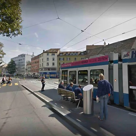 Kaya Paraiba * Zurich